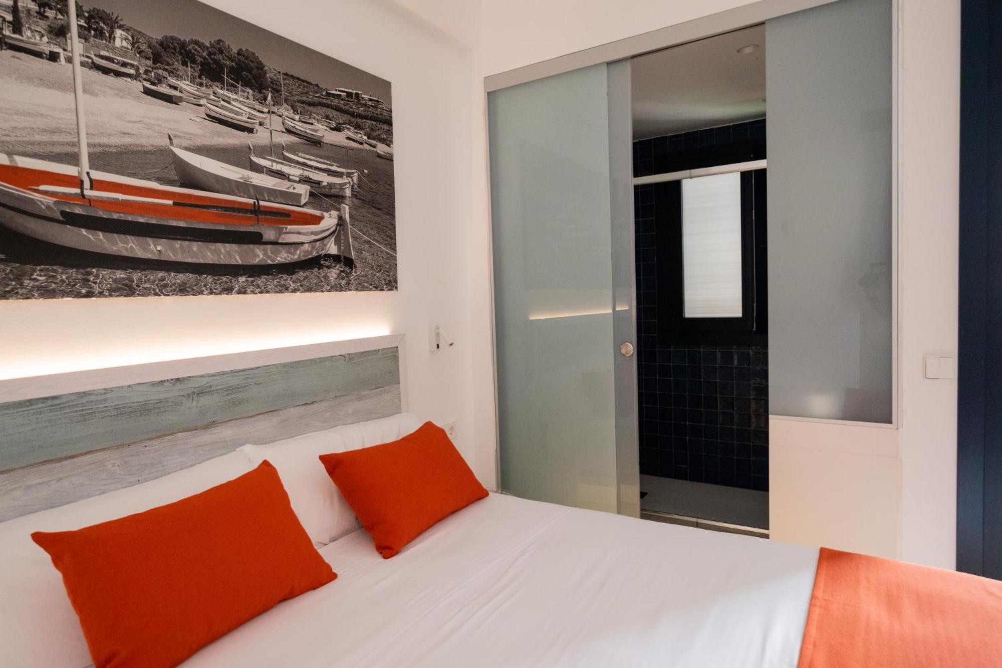 Hotel Boutique Es Blau กาดาเกส ภายนอก รูปภาพ