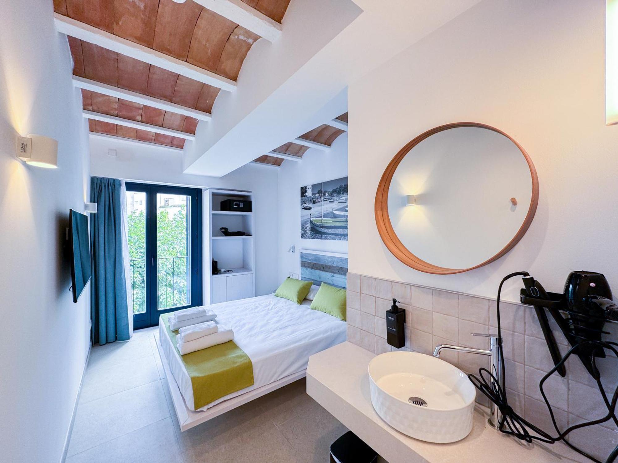 Hotel Boutique Es Blau กาดาเกส ภายนอก รูปภาพ