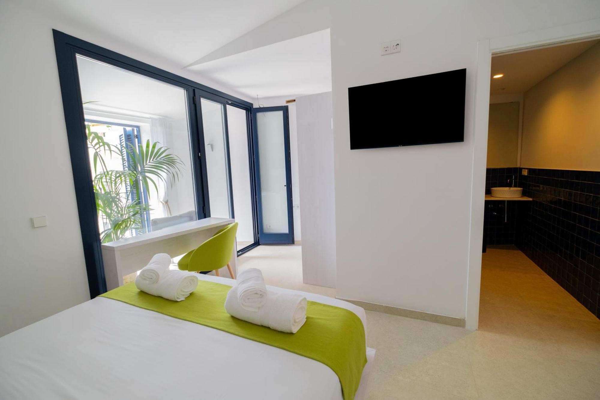Hotel Boutique Es Blau กาดาเกส ภายนอก รูปภาพ